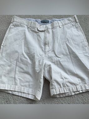 Peter Millar White Flat Front Shorts Size 36 Classic Cotton Golf Preppy